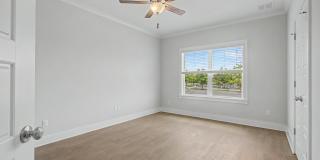 4065 Four Oaks Boulevard - 1 Gallery 17