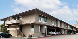 Ideally Located 2 Bed 1 Bath Bellevue Condo! Gallery 1