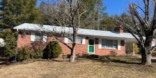 8 Oakland St Gallery 1