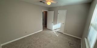 Northeast Pensacola - Harbour Square - 2 bedroom, 1 bathroom Gallery 10