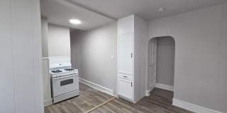 6149 W COLUMBIA Avenue Gallery 11