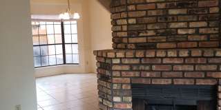 Remodeled 2 bedroom/1&1/2 bathroom in Eastwood on the Bayou Gallery 7