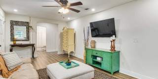 814 W Gonzalez St Gallery 26