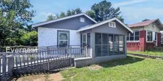 317 5th Way Gallery 1