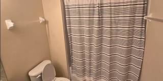 Lakefront Townhome in MetroWest Gallery 22