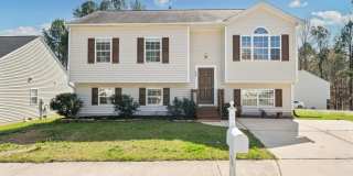 Renovated Split-Level Home in Hope Valley Farms Gallery 1