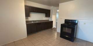 Downstairs 1BD/1BA Near San Antonio College – Easy Access, Central Location! Gallery 6