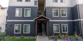 Woodburn West Apartment Homes Gallery 1
