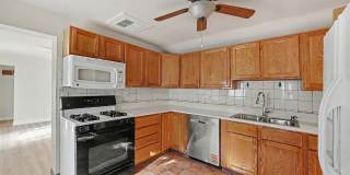 Charming 2-Bedroom Apartment in Berkeley - Available NOW Gallery 5