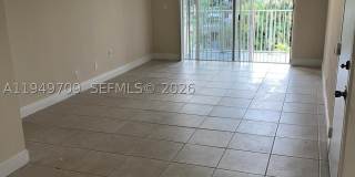 5221 Geneva Way Gallery 4
