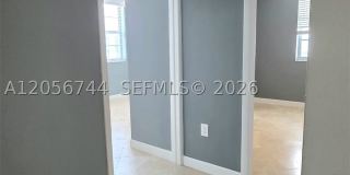 5825 Collins Ave Gallery 31