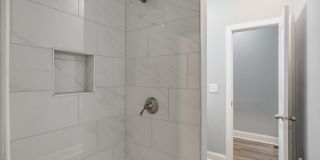 2224 N Kenwood Avenue Gallery 22
