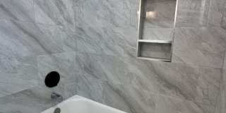 2822 Hamlin Gallery 10