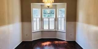 HOME IN PARK RIDGE!! Gallery 4