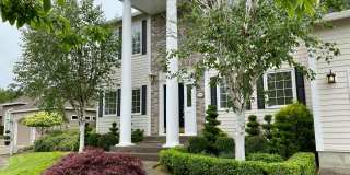 Beautiful custom home in Lakeshore Estates Gallery 1