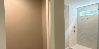 Incredible Townhome in Near Uptown with Move-In Special! Gallery 45