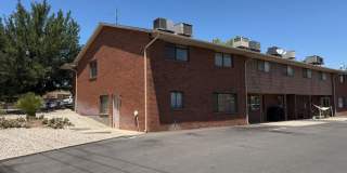 Cozy & Convenient 2 Bedroom Home – Single-Level Living Gallery 1
