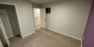 Room in 4 Bedroom Home at Bent Willow Dr Gallery 33
