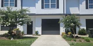 607 POMPANO DR 607 POMPANO DR Gallery 1