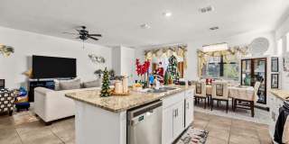 6545 NW Oaklawn Way Gallery 12