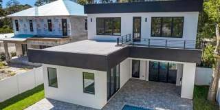Bold Contemporary Sarasota Luxury Home. 4 Beds/ 4 Baths. Private Pool and Summer Grill. Gallery 63