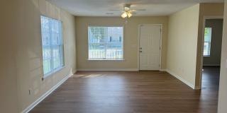 2BR/2BA Duplex in Cherry Meadows! Gallery 4