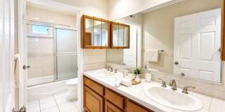 18210 Hatteras Gallery 6