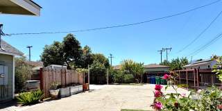 Charming 2 bdrm, 1 bath, + Bonus Room Gallery 23