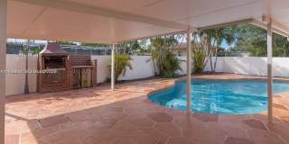 5520 Hayes St Gallery 12