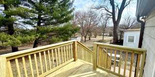 2 Bed / 1 Bath House Off North Main Street Gallery 11