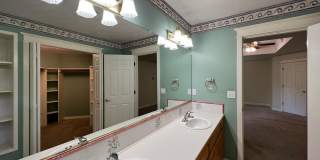 Tri-Level Spring Blvd Home Gallery 69
