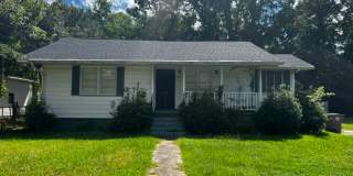 Cottage Style 3/2 in Dauphin Acres Gallery 1