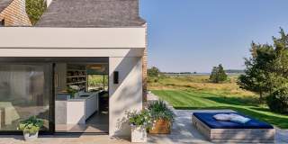 960 Springs Fireplace Road Gallery 1