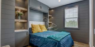 Upgraded Lincoln Crossing Oasis | Walking distance to MANY ammenities Gallery 24