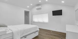 142 Locust Avenue Gallery 12