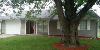 Very well kept 3 bedroom, 1.5 bath with One Car Garage and Nice Back Yard Gallery 1
