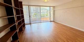 Beautifully Updated 1/2/1 Condo in Lovely Makiki Area Gallery 1