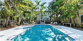 1545 Meridian Ave Gallery 28