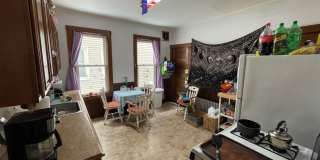 87 Gardner St Gallery 12