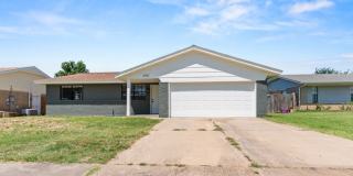 1101 South Bouziden Drive Gallery 1