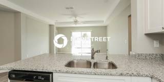 4109 Northeast 9th Place Gallery 5