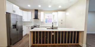 Charming 4 beds 3 baths in Cleveland! Gallery 4