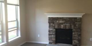 Charming 3 Bedroom Home in SE Bend with Spacious Backyard! Gallery 4