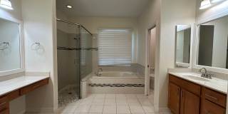 Stunning 5 Bedroom Home with Screened Pool & 3-Car Garage Gallery 45
