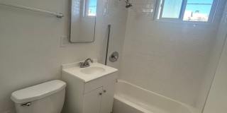 Top Floor Apartment, 1 Bed + 1 Car Garage, Long Beach Gallery 8