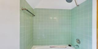 3 bedroom - Water, Sewer, Gas and Electric Paid by Owner Gallery 21