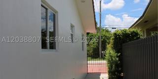 3825 SW 88 COURT Gallery 15