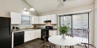 Cedar Ridge Apartments and Townhomes Gallery 35