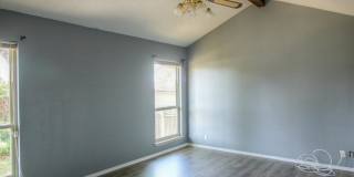 14119 Moss Farm St Gallery 17