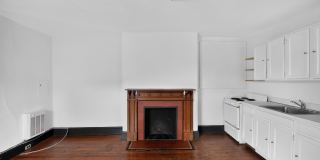 1816 PINE Street Gallery 4
